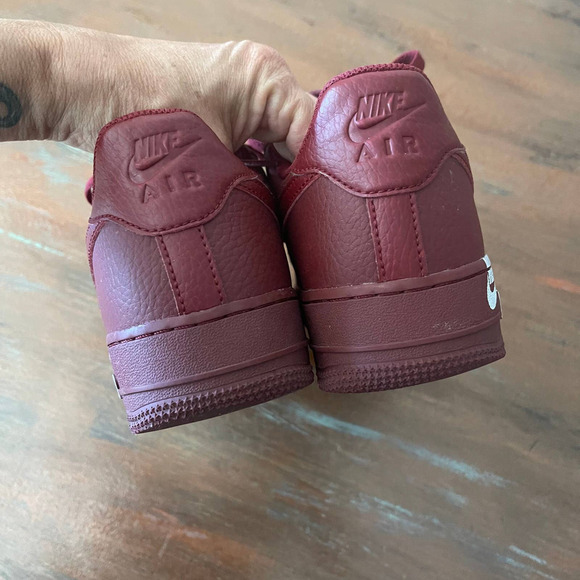 Nike Air Force 1 07 Team Red Sz 8 - Picture 3 of 8